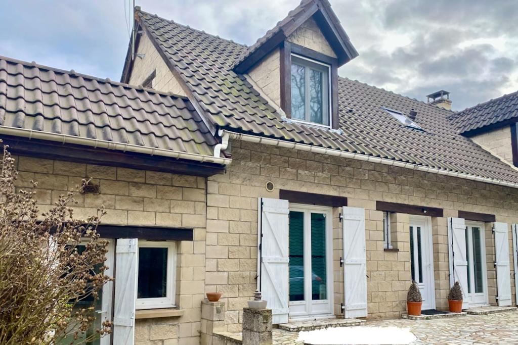 Charmant Studio A Coutevroult Exterior photo